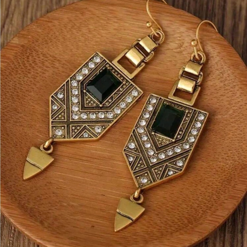 Elegant Gold and Green Geometric Earrings